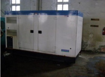 东丰康明斯150kw大型柴油二手发电机组
